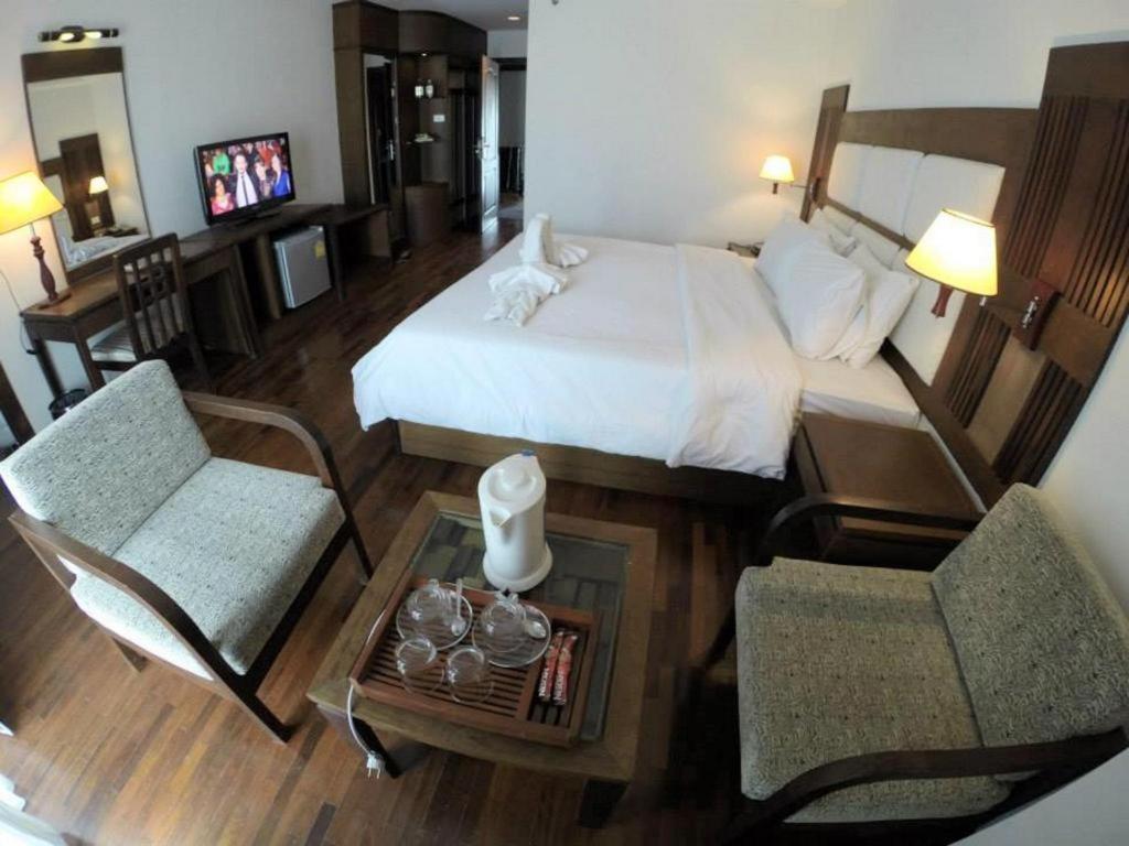 River City Hotel Мукдахан Экстерьер фото