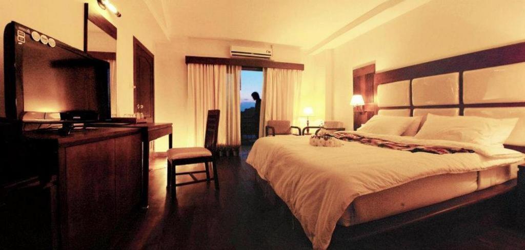 River City Hotel Мукдахан Экстерьер фото