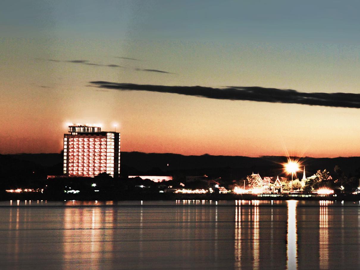 River City Hotel Мукдахан Экстерьер фото