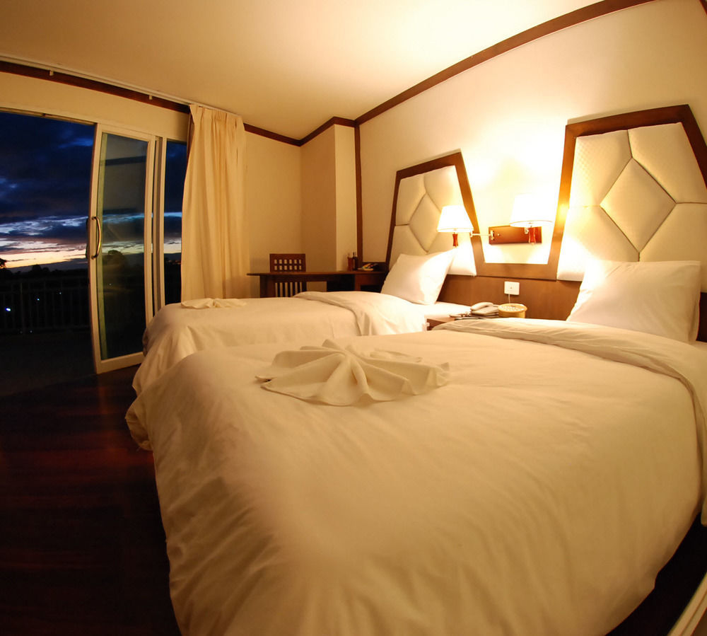 River City Hotel Мукдахан Экстерьер фото