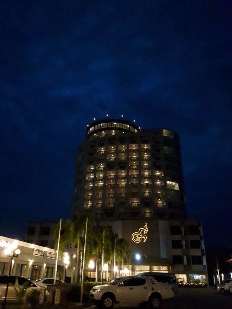 River City Hotel Мукдахан Экстерьер фото