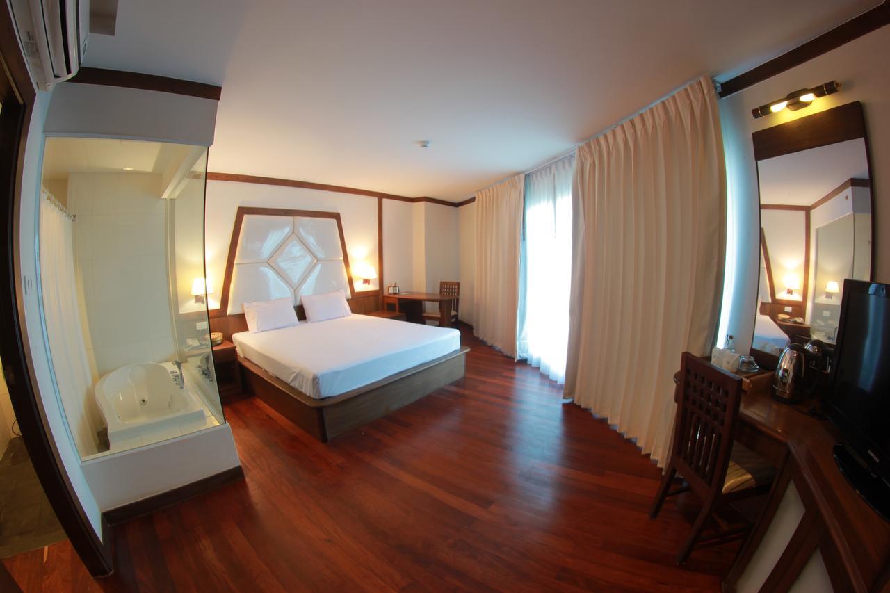 River City Hotel Мукдахан Экстерьер фото